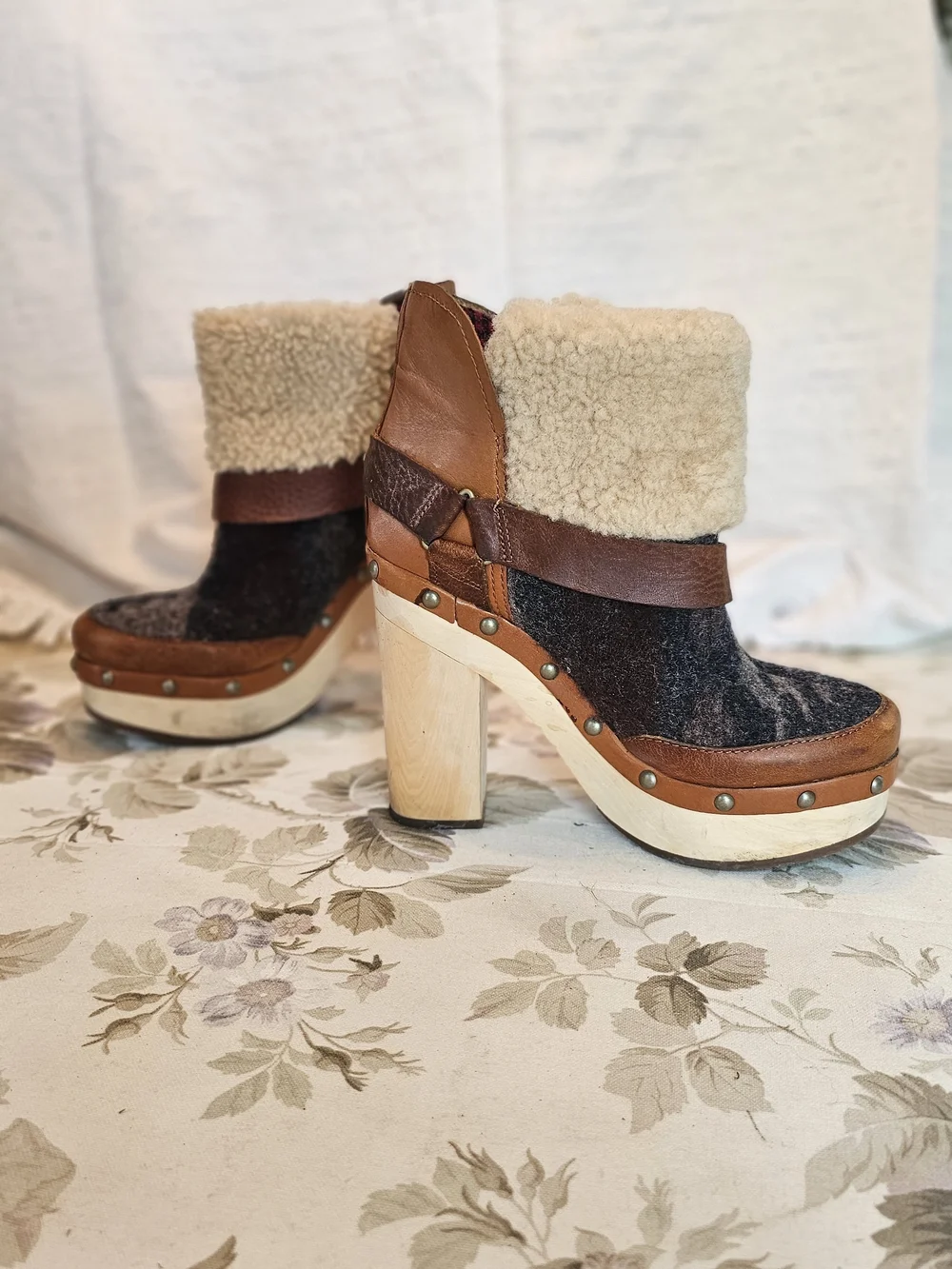 Unique WOOLRICH Leather Ankle Platform Boots